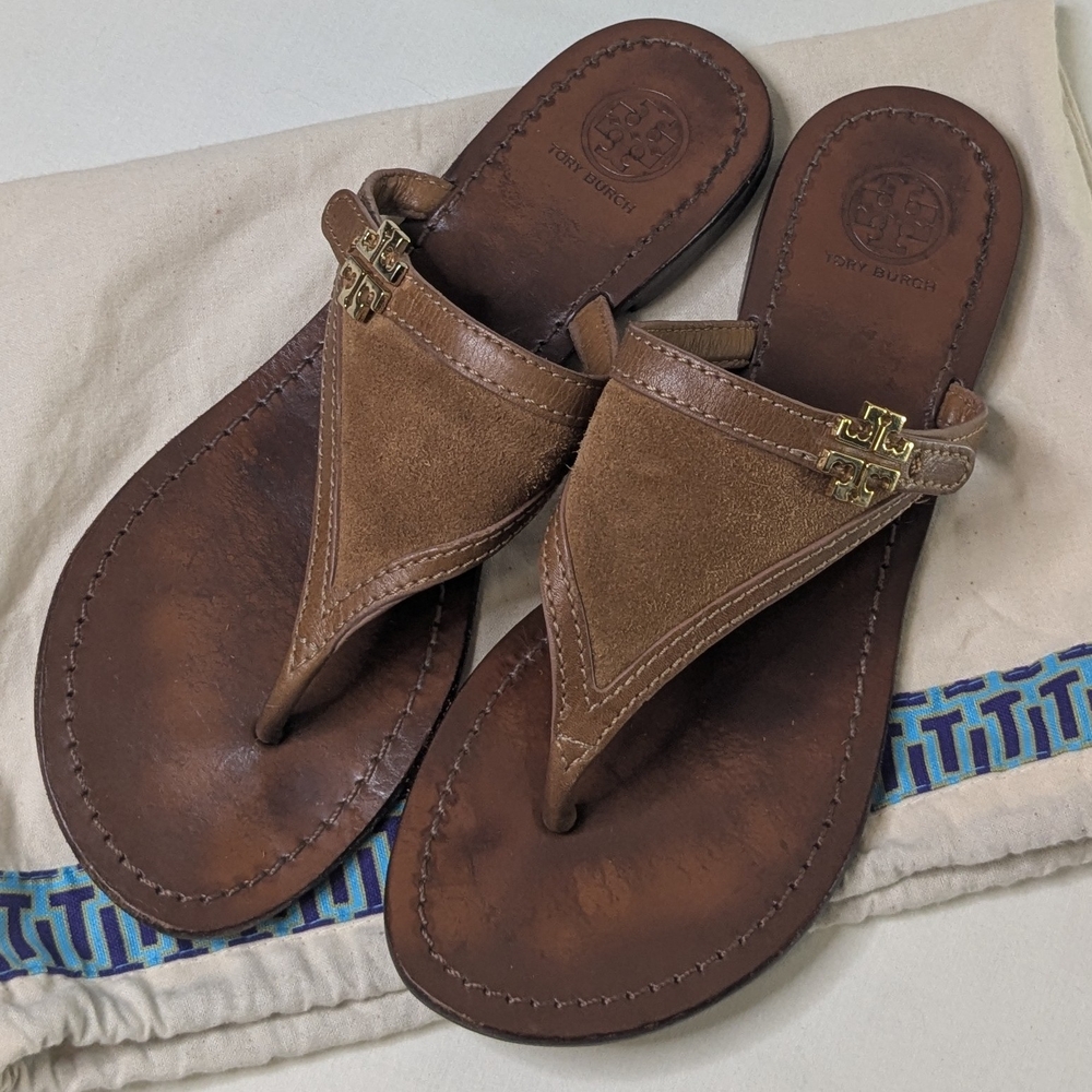 Tory Burch Brown Suede Leather Eloise Flip Flop Flat Sandal Gold Logo Sz 6.5 EUC